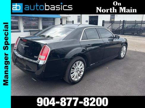 Used 2013 Chrysler 300 AWD w/ Driver Convenience Group image 7