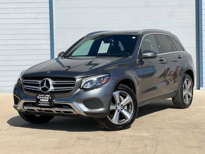 Used 2017 Mercedes-Benz GLC 300 4MATIC w/ Premium 2 Package
