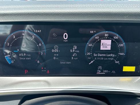 New 2026 Volkswagen Tiguan SE AWD/4WD image 19
