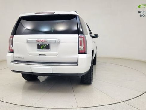 Used 2019 GMC Yukon Denali w/ Denali Ultimate Package AWD/4WD image 21