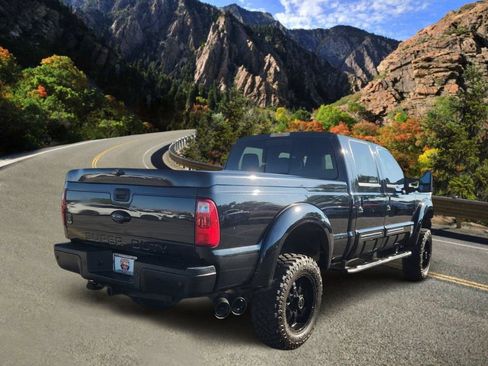 Used 2016 Ford F250 Lariat w/ Lariat Ultimate Package AWD/4WD image 3