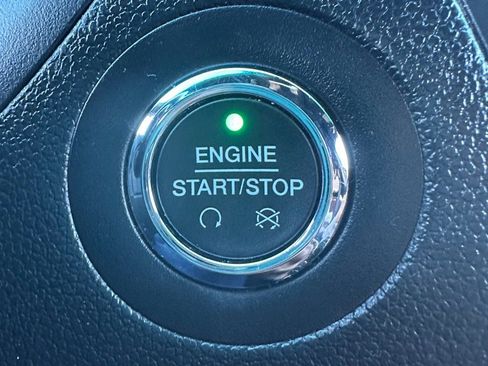 Used 2017 Ford Explorer XLT w/ Equipment Group 202A image 38