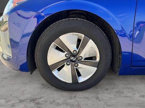 Used 2022 Hyundai Ioniq Blue FWD image 9