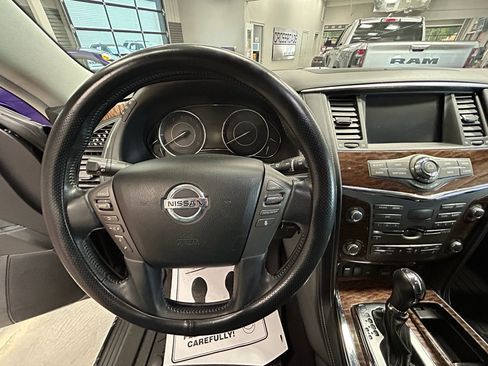 Used 2019 Nissan Armada SV w/ Driver Package AWD/4WD image 10