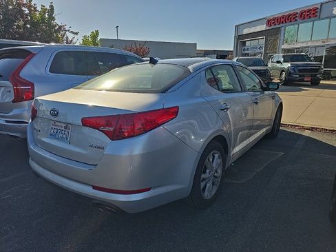 Used 2012 Kia Optima EX w/ Premium Pkg FWD image 2