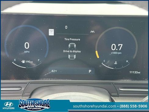 Certified 2024 Hyundai Kona Limited FWD image 29