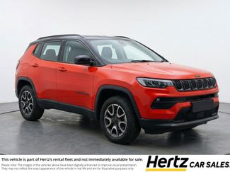 Used 2025 Jeep Compass Trailhawk video 1