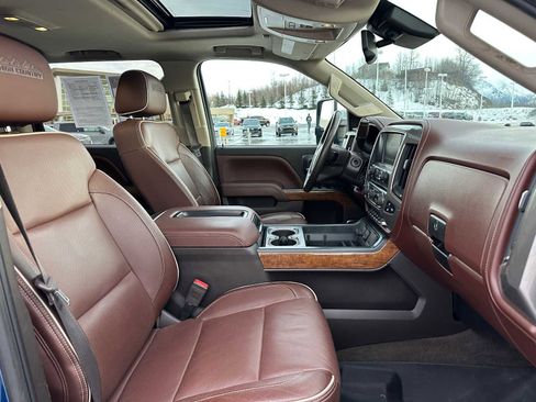 Used 2015 Chevrolet Silverado 3500 High Country w/ Duramax Plus Package image 10