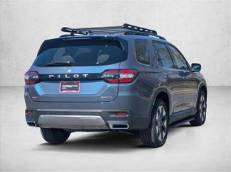 New 2026 Honda Pilot Touring video 2