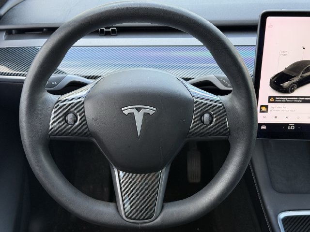 Used 2022 Tesla Model Y Long Range AWD/4WD image 12