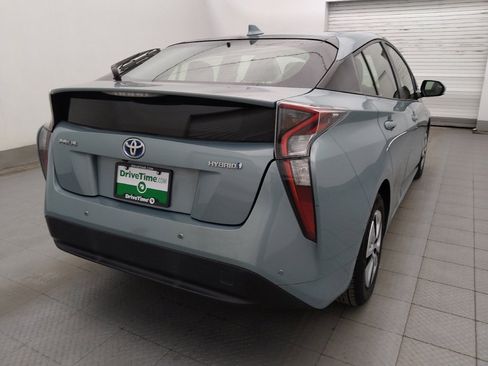 Used 2017 Toyota Prius Two w/ Prius Two Safety Plus Package FWD image 9