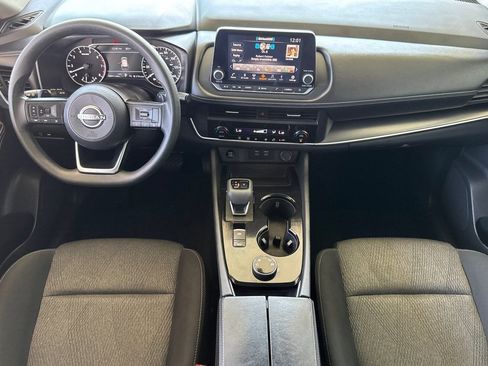 Used 2024 Nissan Rogue SV image 13