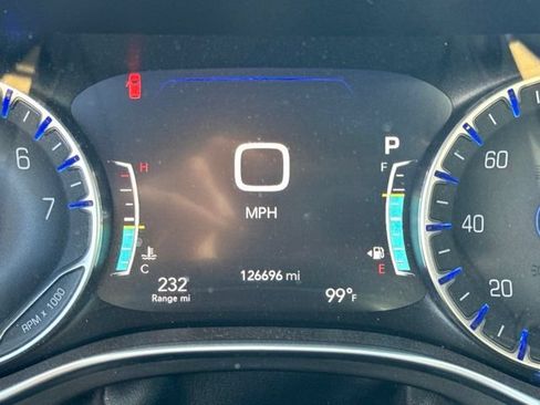 Certified 2019 Chrysler Pacifica Limited FWD image 40