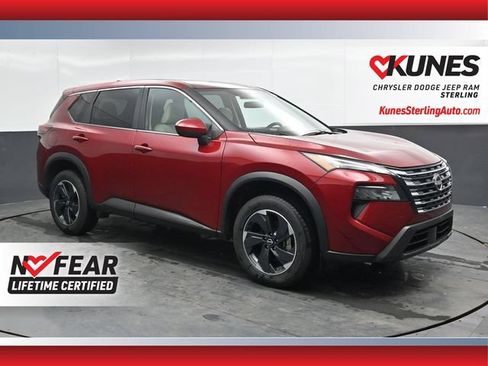 Used 2025 Nissan Rogue SV AWD/4WD image 1