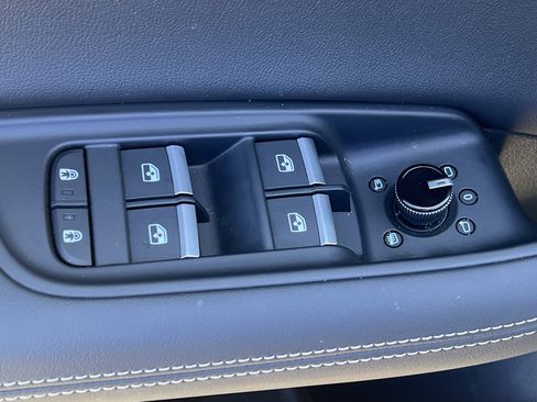 Certified 2026 Audi Q8 Premium Plus w/ Premium Plus Package AWD/4WD image 15