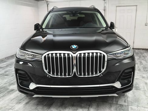 Used 2022 BMW X7 xDrive40i w/ Parking Assistance Package AWD/4WD image 2