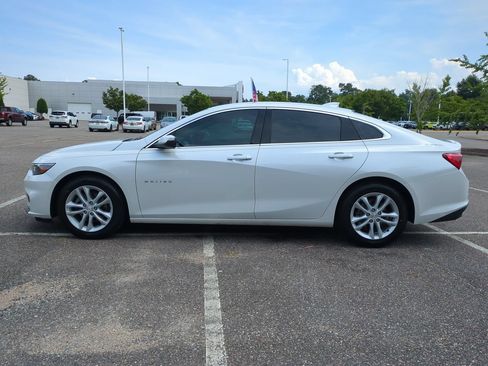 Used 2018 Chevrolet Malibu LT FWD image 7