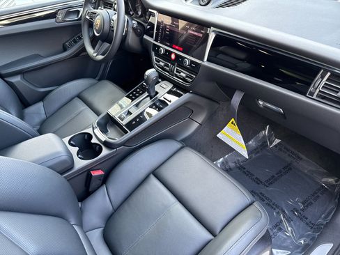 New 2026 Porsche Macan S image 18