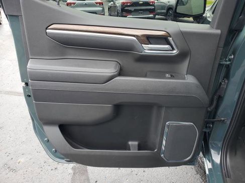 Used 2025 Chevrolet Silverado 1500 LT image 22