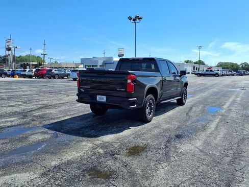 Used 2025 Chevrolet Silverado 1500 ZR2 w/ Technology Package AWD/4WD image 8