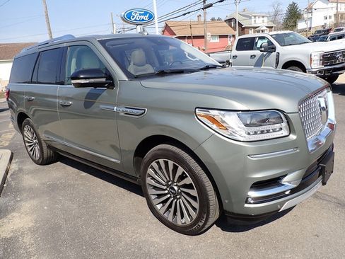 Used 2019 Lincoln Navigator Reserve image 9