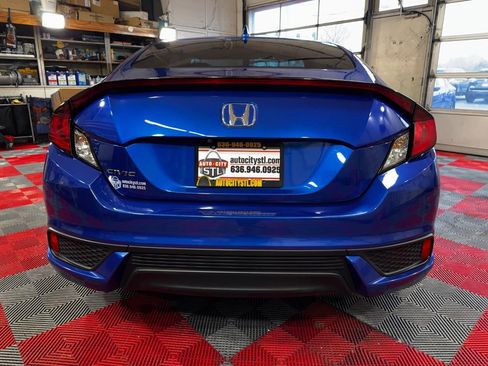 Used 2017 Honda Civic EX-L image 4