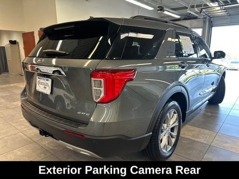Used 2023 Ford Explorer XLT w/ Equipment Group 202A AWD/4WD image 14