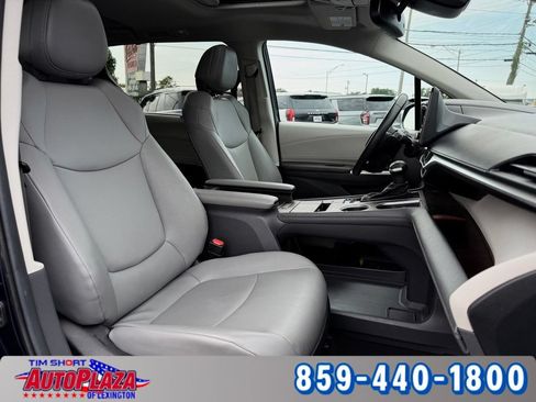 Used 2024 Toyota Sienna XLE FWD image 34