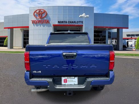 Used 2025 Toyota Tacoma SR5 AWD/4WD image 6