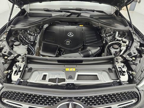 Used 2023 Mercedes-Benz GLC 300 image 17