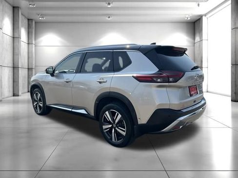 Used 2021 Nissan Rogue Platinum AWD/4WD image 6
