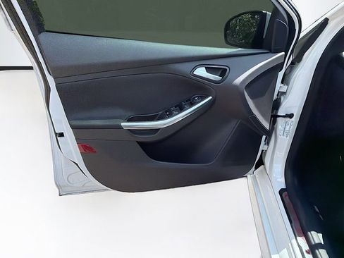Used 2014 Ford Focus ST FWD image 29