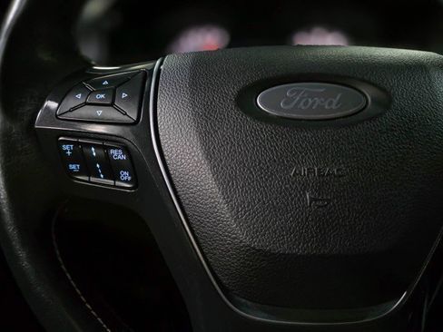 Used 2017 Ford Explorer Platinum image 21