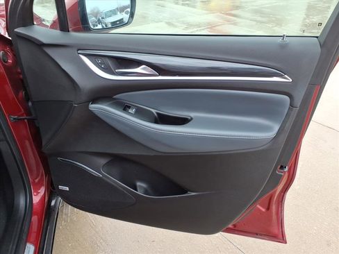 Used 2024 Buick Enclave Premium image 21