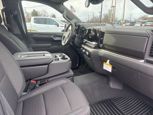 New 2026 GMC Sierra 1500 Elevation image 9