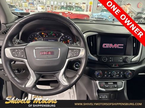 Used 2022 GMC Terrain SLT w/ Tech Package image 16