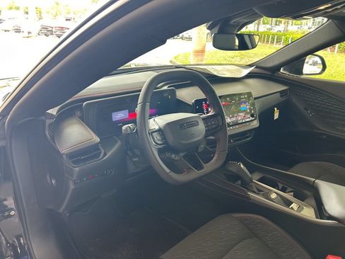 Used 2025 Dodge Charger R/T w/ Quick Order Package 25M R/T AWD/4WD image 7
