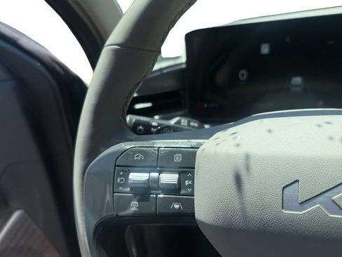 Used 2024 Kia EV9 Wind AWD/4WD image 13