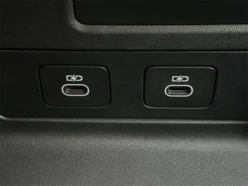 Used 2025 Land Rover Range Rover Velar S image 23