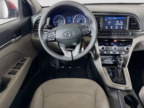 Used 2020 Hyundai Elantra SEL FWD image 17