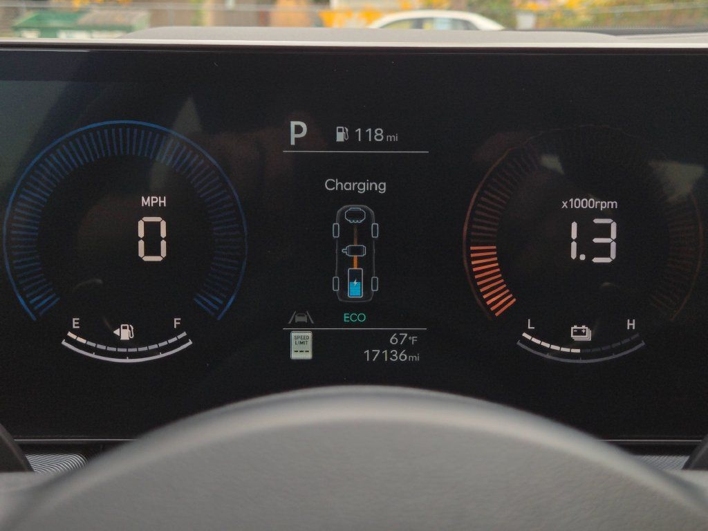 Used 2024 Hyundai Sonata SEL FWD image 24