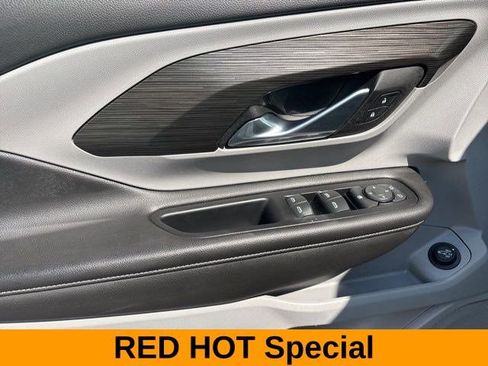 Used 2023 GMC Terrain SLE w/ Driver Convenience Package image 13