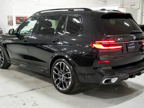 Used 2023 BMW X7 xDrive40i w/ M Sport Package image 3