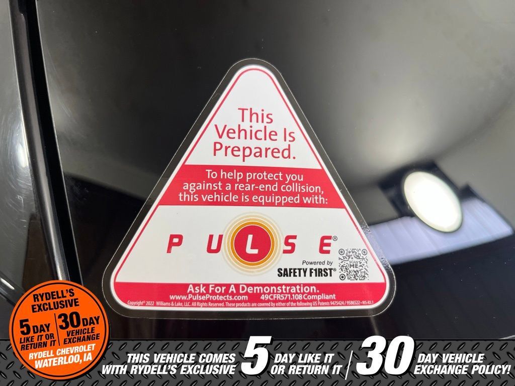 Used 2021 Ford Explorer Limited w/ Equipment Group 301A AWD/4WD image 9
