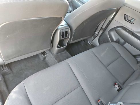 Certified 2025 Hyundai Kona SEL image 18