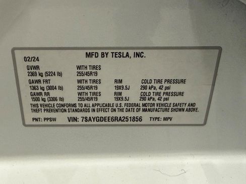 Used 2024 Tesla Model Y Long Range image 21
