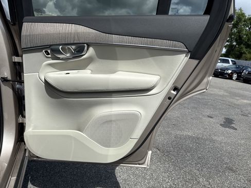 Used 2024 Volvo XC90 T8 Plus w/ Protection Package Premier AWD/4WD image 33