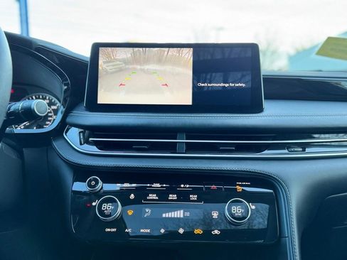 Used 2022 INFINITI QX60 Pure image 16