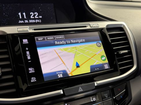Used 2017 Honda Accord Touring image 37