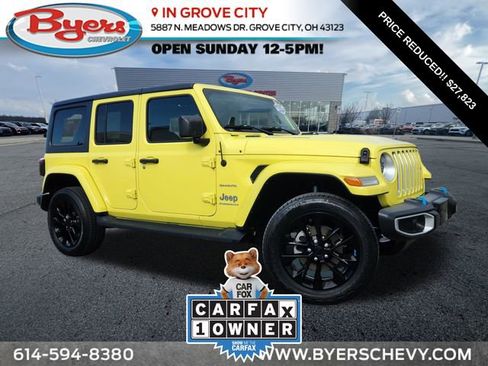 Used 2023 Jeep Wrangler Unlimited Sahara w/ Cold Weather Group AWD/4WD image 1